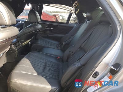 Zdjęcie 10 z 11 samochodu: 2018 LEXUS LS 500H VIN:JTHCYLFF6J5000428 - miniatura