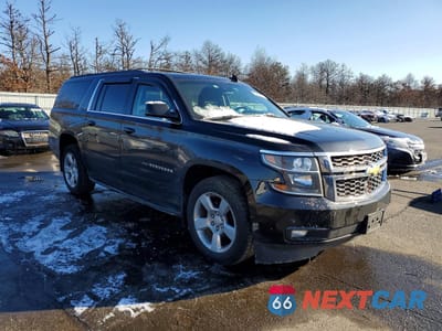 Czwarte zdjęcie samochodu z boku: 2018 CHEVROLET SUBURBAN K1500 LT VIN:1GNSKHKC7JR184236 - miniatura