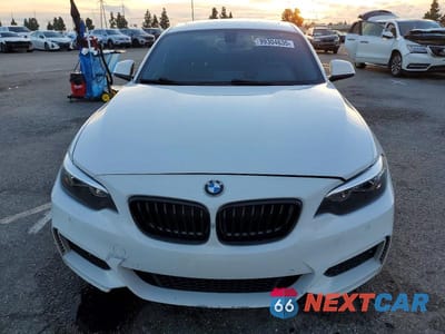 Piąte zdjęcie samochodu w środku: 2016 BMW 228 I SULEV VIN:WBA1F9C59GV742146 - miniatura