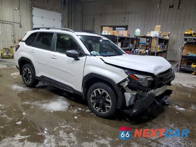 Czwarte zdjęcie samochodu z boku: 2025 SUBARU FORESTER PREMIUM VIN:JF2SLDBC8SH457918 - miniatura