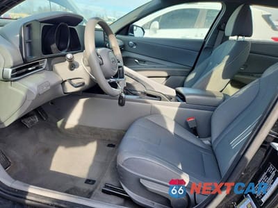 Zdjęcie 7 z 11 samochodu: 2021 HYUNDAI ELANTRA SEL VIN:5NPLM4AGXMH019376 - miniatura