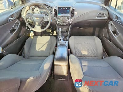 Zdjęcie 8 z 12 samochodu: 2018 CHEVROLET CRUZE LT VIN:1G1BE5SM2J7126580 - miniatura