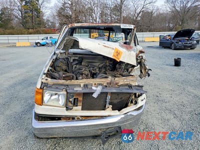 Piąte zdjęcie samochodu w środku: 1990 FORD F150 VIN:1FTEF14Y4LNA86950 - miniatura