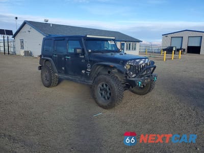 Czwarte zdjęcie samochodu z boku: 2008 JEEP WRANGLER UNLIMITED SAHARA VIN:1J4GA59178L639792 - miniatura