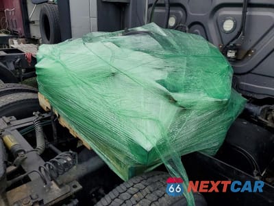 Zdjęcie 9 z 10 samochodu: 2020 FREIGHTLINER CASCADIA 126