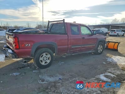 Trzecie zdjęcie samochodu z tyłu: 2004 CHEVROLET SILVERADO K1500 VIN:2GCEK19T641281184 - miniatura