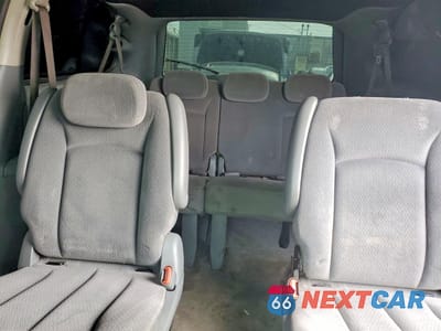 Zdjęcie 10 z 13 samochodu: 2006 DODGE GRAND CARAVAN SXT VIN:2D4GP44L96R838177 - miniatura