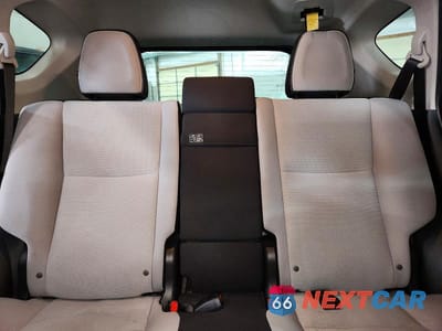Zdjęcie 10 z 13 samochodu: 2018 TOYOTA RAV4 HYBRID XLE VIN:JTMRJREV6JD231721 - miniatura