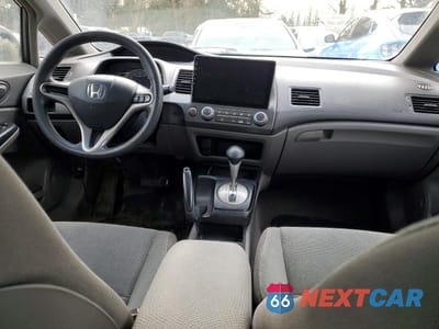 Zdjęcie 8 z 11 samochodu: 2010 HONDA CIVIC DX-G 4DR VIN:2HGFA1F4XAH019791 - miniatura