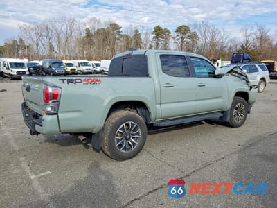 Trzecie zdjęcie samochodu z tyłu: 2023 TOYOTA TACOMA TRD SPORT VIN:3TYCZ5AN8PT113944 - miniatura