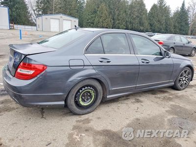 Trzecie zdjęcie samochodu z tyłu: 2013 MERCEDES-BENZ C 250 VIN:WDDGF4HB6DA758974 - miniatura