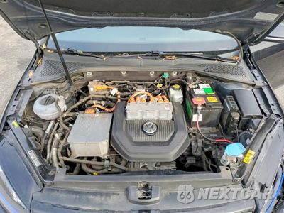 Zdjęcie 11 z 13 samochodu: 2016 VOLKSWAGEN E-GOLF SEL PREMIUM VIN:WVWPP7AU9GW903596 - miniatura