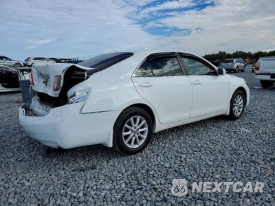 Trzecie zdjęcie samochodu z tyłu: 2010 TOYOTA CAMRY XLE VIN:4T1BF3EK6AU556144 - miniatura
