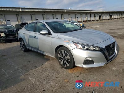 Czwarte zdjęcie samochodu z boku: 2022 NISSAN ALTIMA SV VIN:1N4BL4DV8NN313231 - miniatura
