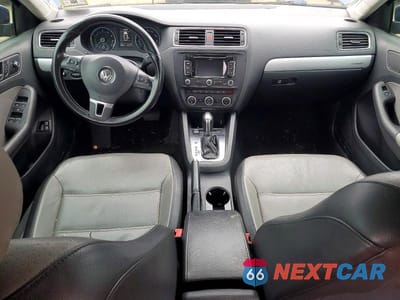 Zdjęcie 8 z 11 samochodu: 2013 VOLKSWAGEN JETTA HYBRID VIN:3VW637AJ5DM239416 - miniatura