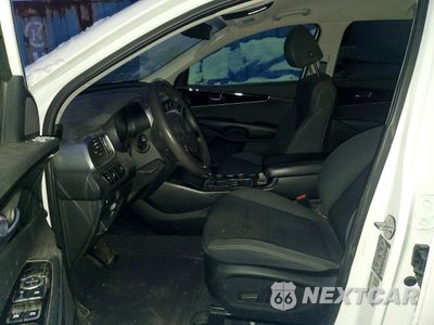Zdjęcie 7 z 14 samochodu: 2019 KIA SORENTO LX VIN:5XYPGDA59KG486963 - miniatura