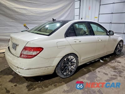 Trzecie zdjęcie samochodu z tyłu: 2008 MERCEDES-BENZ C 300 4MATIC VIN:WDDGF81X48F123807 - miniatura