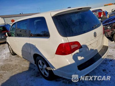 Drugie zdjęcie samochodu z przodu: 2010 VOLKSWAGEN ROUTAN SE VIN:2V4RW3D17AR424413 - miniatura