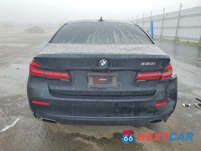 Zdjęcie 6 z 12 samochodu: 2021 BMW 530 I VIN:WBA53BH01MCF18040 - miniatura