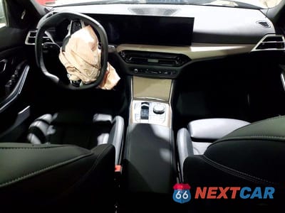 Zdjęcie 8 z 12 samochodu: 2025 BMW 330I VIN:3MW69CW04S8F11211 - miniatura