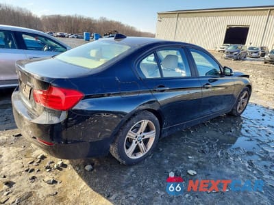 Trzecie zdjęcie samochodu z tyłu: 2014 BMW 320 VIN:WBA3C3C54EF984042 - miniatura