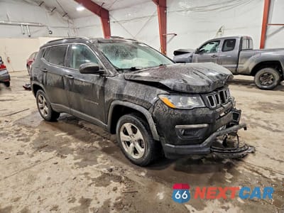 Czwarte zdjęcie samochodu z boku: 2020 JEEP COMPASS LATITUDE VIN:3C4NJDBB9LT229017 - miniatura