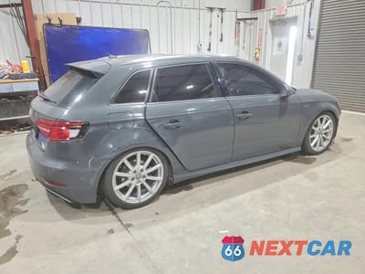 Trzecie zdjęcie samochodu z tyłu: 2017 AUDI A3 E-TRON PREMIUM VIN:WAUUPBFF5HA111599 - miniatura