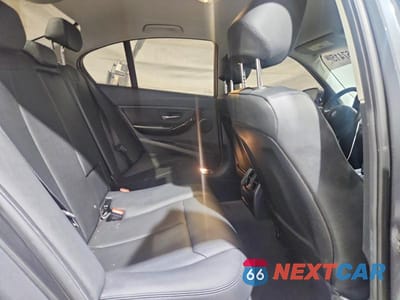 Zdjęcie 10 z 12 samochodu: 2016 BMW 320 XI VIN:WBA8E5G52GNU20565 - miniatura