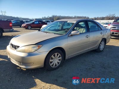 2006 TOYOTA CAMRY LE 4T1BE32K56U141573 - główne zdjęcie licytacji z USA - miniatura