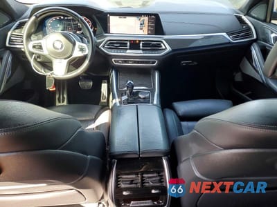 Zdjęcie 8 z 12 samochodu: 2021 BMW X6 M50I VIN:5UXCY8C09M9E39040 - miniatura