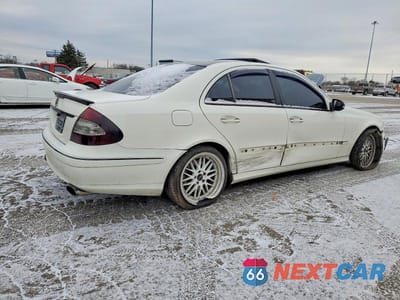 Trzecie zdjęcie samochodu z tyłu: 2007 MERCEDES-BENZ E 350 4MATIC VIN:WDBUF87XX7X210218 - miniatura