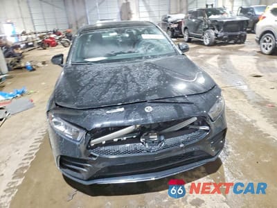 Piąte zdjęcie samochodu w środku: 2021 MERCEDES-BENZ A 35 AMG VIN:W1K3G5BB7MJ323178 - miniatura