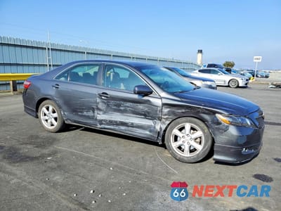 Czwarte zdjęcie samochodu z boku: 2009 TOYOTA CAMRY BASE VIN:4T1BE46K49U411011 - miniatura