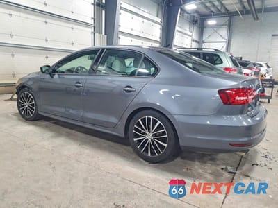 Drugie zdjęcie samochodu z przodu: 2015 VOLKSWAGEN JETTA SE VIN:3VWD17AJ7FM420873 - miniatura