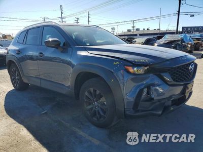 Czwarte zdjęcie samochodu z boku: 2023 MAZDA CX-50 PREMIUM VIN:7MMVABDM2RN190427 - miniatura