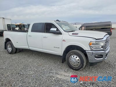 Czwarte zdjęcie samochodu z boku: 2022 RAM 3500 LARAMIE VIN:3C63RRJL5NG240400 - miniatura