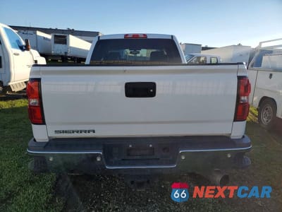 Zdjęcie 6 z 12 samochodu: 2019 GMC SIERRA K2500 SLT VIN:1GT12REY9KF189409 - miniatura