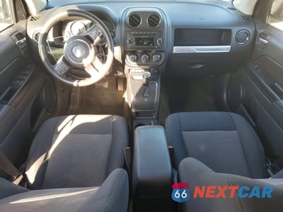 Zdjęcie 8 z 13 samochodu: 2014 JEEP COMPASS SPORT VIN:1C4NJCBA7ED812356 - miniatura