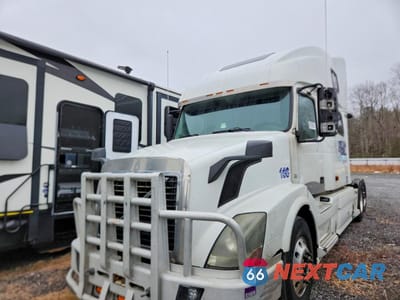 Drugie zdjęcie samochodu z przodu: 2006 VOLVO VN VNL VIN:4V4NC9GH46N425072 - miniatura