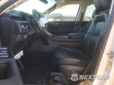 Zdjęcie 7 z 14 samochodu: 2025 LINCOLN AVIATOR VIN:5LM5J6WC5SGL23437 - miniatura