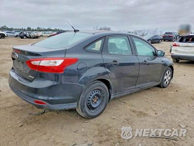 Trzecie zdjęcie samochodu z tyłu: 2013 FORD FOCUS S VIN:1FADP3E20DL282966 - miniatura