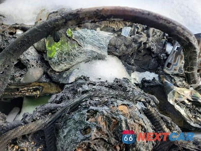 Zdjęcie 9 z 11 samochodu: 2022 BMW M3 COMPETITION VIN:WBS33AY04NFM94665 - miniatura