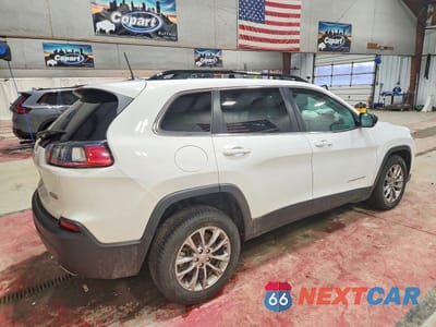 Trzecie zdjęcie samochodu z tyłu: 2022 JEEP CHEROKEE LATITUDE LUX VIN:1C4PJLMX0ND510014 - miniatura