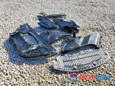 Zdjęcie 13 z 13 samochodu: 2025 MERCEDES-BENZ EQS SUV 680 4MATIC MAYBACH VIN:4JGDX5FB5SA037587 - miniatura