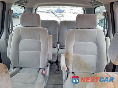 Zdjęcie 10 z 12 samochodu: 2004 KIA SEDONA EX VIN:KNDUP131546508474 - miniatura