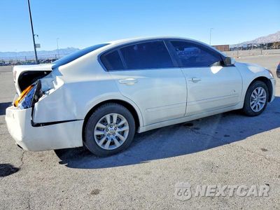 Trzecie zdjęcie samochodu z tyłu: 2012 NISSAN ALTIMA BASE VIN:1N4AL2AP8CC217890 - miniatura