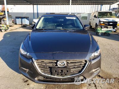Piąte zdjęcie samochodu w środku: 2017 MAZDA 3 SPORT VIN:3MZBN1U74HM153574 - miniatura