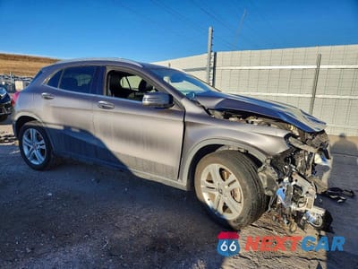 Czwarte zdjęcie samochodu z boku: 2018 MERCEDES-BENZ GLA 250 4MATIC VIN:WDCTG4GB4JJ500482 - miniatura