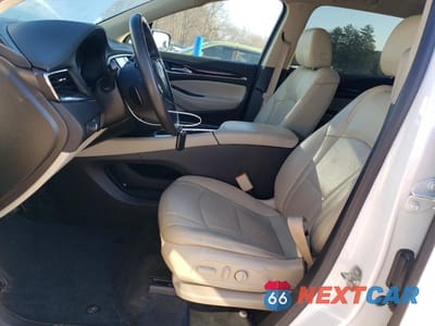 Zdjęcie 7 z 15 samochodu: 2021 BUICK ENCLAVE ESSENCE VIN:5GAERBKW9MJ221574 - miniatura