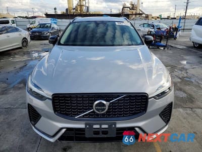 Piąte zdjęcie samochodu w środku: 2024 VOLVO XC60 PLUS VIN:YV4H60DL0R1916008 - miniatura